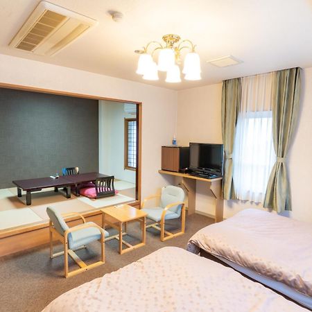 Irodori Koyo Hotel Komono Bagian luar foto
